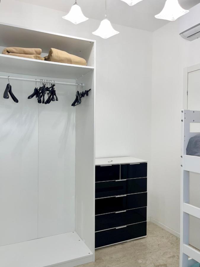 The White House, Modern Apartment In Center Milão Exterior foto